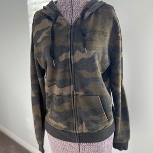 PINK Victoria’s Secrets Camouflage Fleece Hoodie